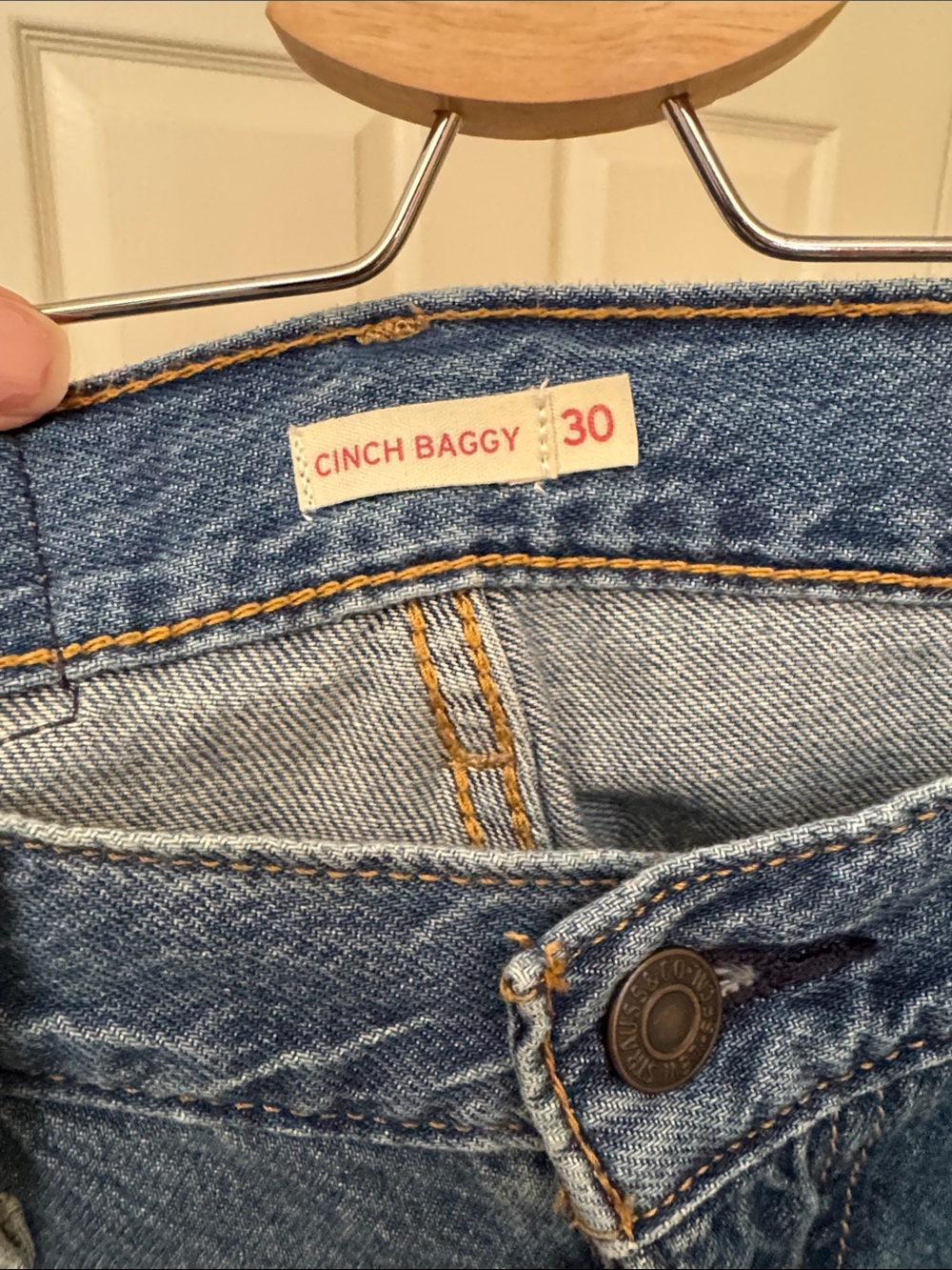 Levi's Women's Cinch Baggy Jeans - color Chasing Dreams 30w x 33L - Picture 3 of 5